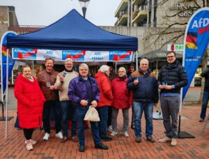 Mehr über den Artikel erfahren Adventsstand in Hilden